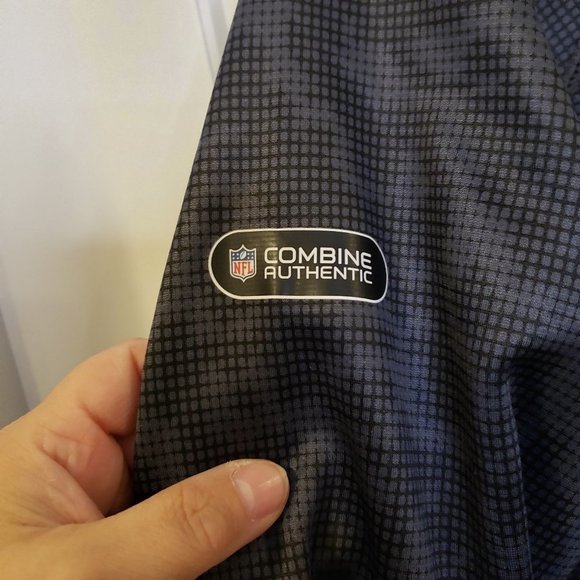 Under Armour Black Camo Pittsburgh Steelers Performance Hoodie-Size: Youth Large - Picture 13 of 14